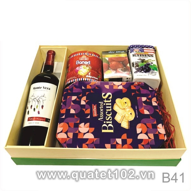 Hộp Quà Tết QT041