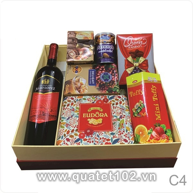 Hộp Quà Tết QT050