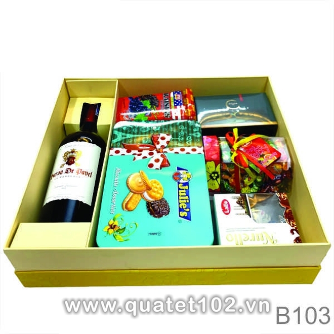 Hộp Quà Tết QT137