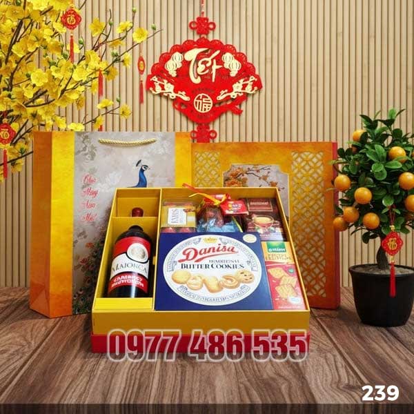 Hộp Quà Tết QT239
